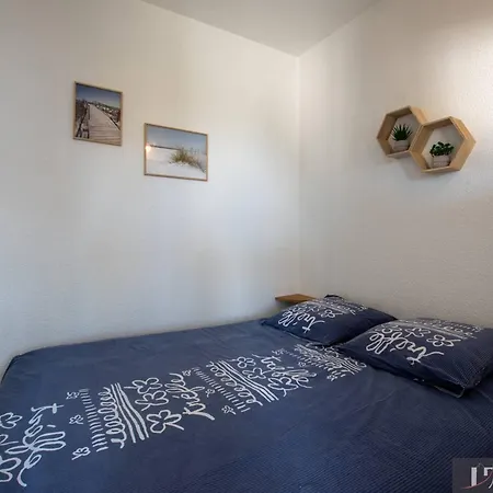 Bis Avec Balcon A La Rochelle, Parking Inclus - Fr-1-825-16 * La Rochelle (Charente-Maritime)