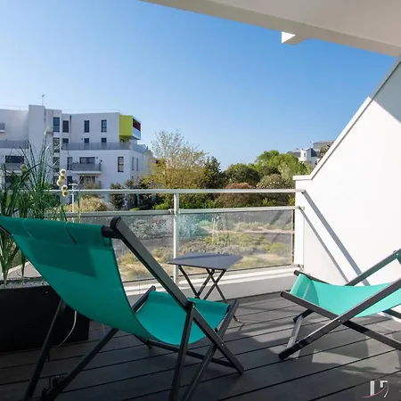 Bis Avec Balcon A La Rochelle, Parking Inclus - Fr-1-825-16